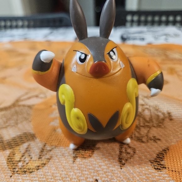 Pokemon McDonalds Happy Meal Toys 2012 Pikachu Axew Servine Dewott Pignite - Picture 4 of 10